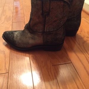Cow girls Frye Boots